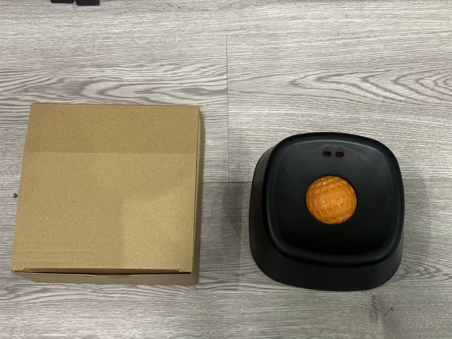 Spherical Anti-Slip Dog Lick Bowl