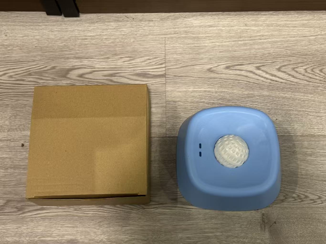 Spherical Anti-Slip Dog Lick Bowl